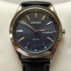 Rare Vintage Blue Unworn Seiko Solar Men's Watch SNE049